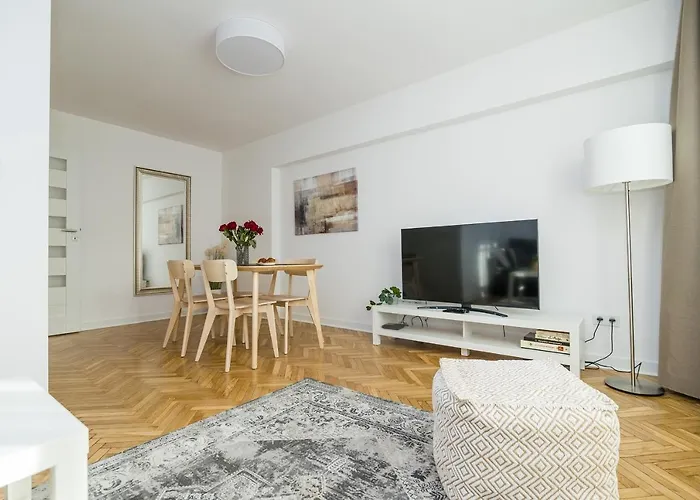 Shortstaypoland Jana Pawla Ii Varsó